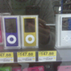 Image for article titled Walmart Unwittingly Sells iPod Nano Knockoff as Actual iPod